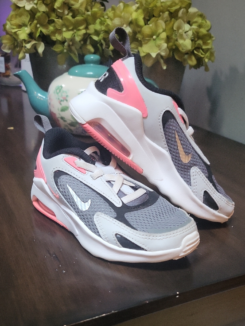 Nike Women's Gray, Pink & White Air-Cushioned Retro Runners